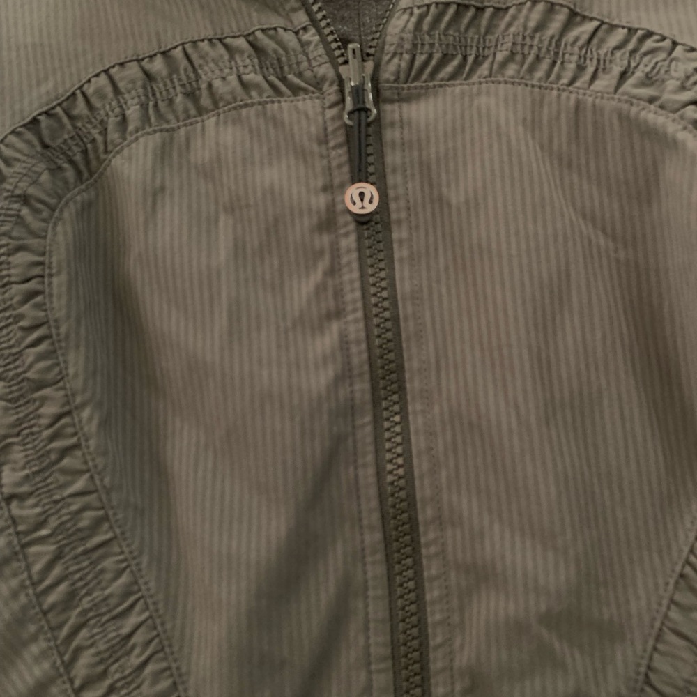 Olive Green Lululemon Women's Reversible Jacket - Picture 3 of 7